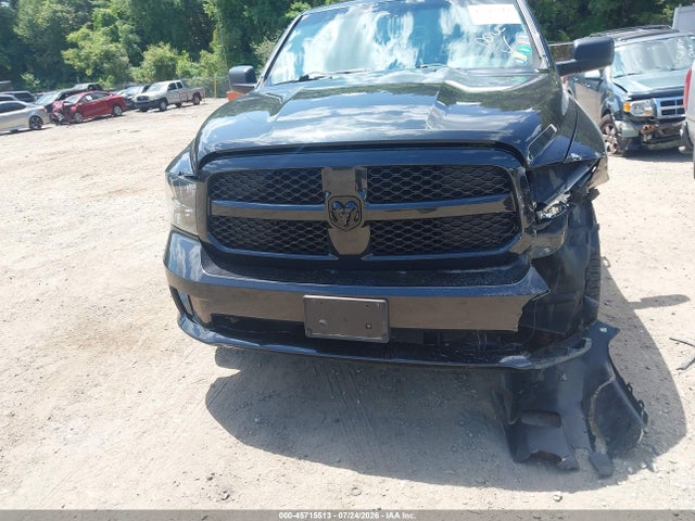 45715513 :رقم المزاد ، 1C6RR7FT3FS682836 vin ، 2015 Ram 1500 Express مزاد بيع