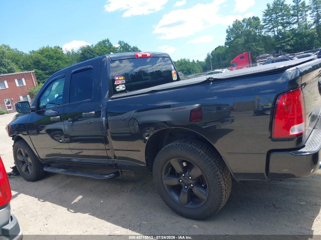 45715513 :رقم المزاد ، 1C6RR7FT3FS682836 vin ، 2015 Ram 1500 Express مزاد بيع