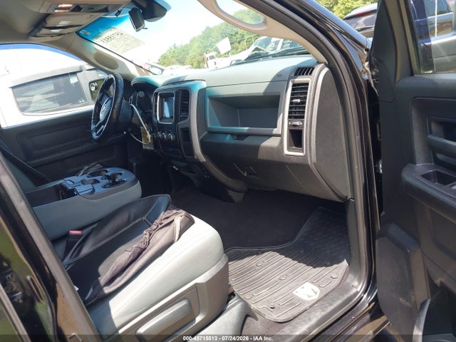 45715513 :رقم المزاد ، 1C6RR7FT3FS682836 vin ، 2015 Ram 1500 Express مزاد بيع