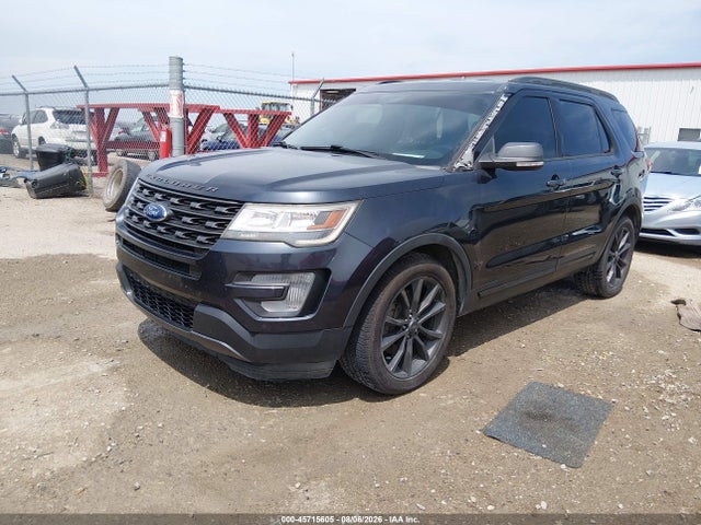 Ford EXPLORER XLT 2017 1FM5K7D82HGD84015 Image 2