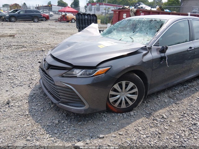Продаж на аукціоні авто 2022 Toyota Camry Le Hybrid, vin: 4T1C31AK0NU593767, номер лоту: 45715705