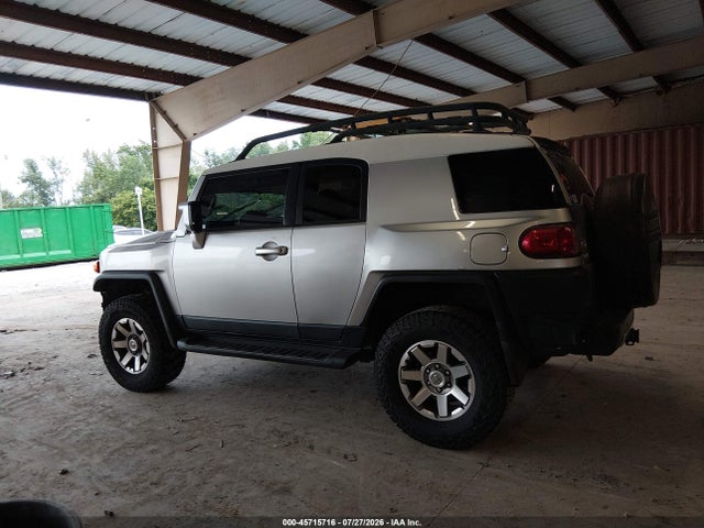 45715716 :رقم المزاد ، JTEBU11F370007956 vin ، 2007 Toyota Fj Cruiser مزاد بيع
