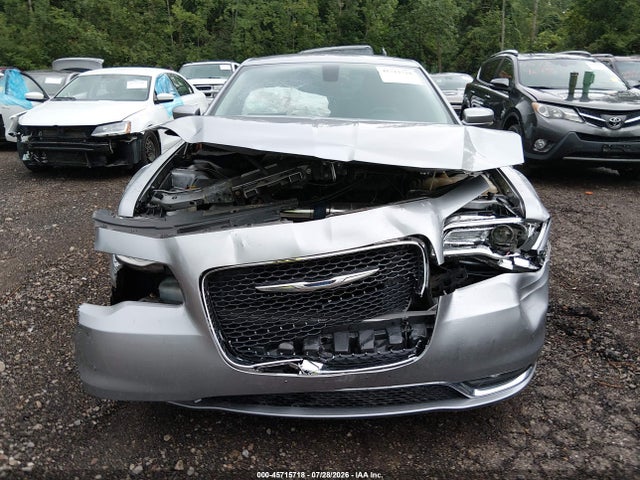Aukcja sprzedaży 2015 Chrysler 300 Limited, vin: 2C3CCAAG3FH921319, numer aukcji: 45715718