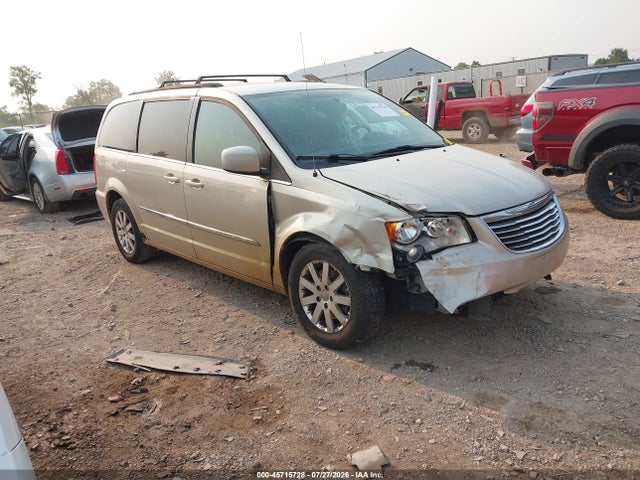 45715728 :رقم المزاد ، 2C4RC1BGXDR727236 vin ، 2013 Chrysler Town & Country Touring مزاد بيع