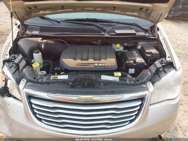 45715728 :رقم المزاد ، 2C4RC1BGXDR727236 vin ، 2013 Chrysler Town & Country Touring مزاد بيع