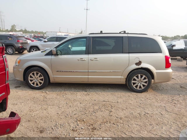 45715728 :رقم المزاد ، 2C4RC1BGXDR727236 vin ، 2013 Chrysler Town & Country Touring مزاد بيع