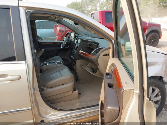 45715728 :رقم المزاد ، 2C4RC1BGXDR727236 vin ، 2013 Chrysler Town & Country Touring مزاد بيع