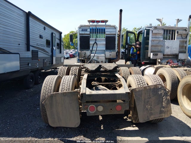 45715744 :رقم المزاد ، 1M1AX07Y2DM015240 vin ، 2013 Mack 700 Gu700 مزاد بيع