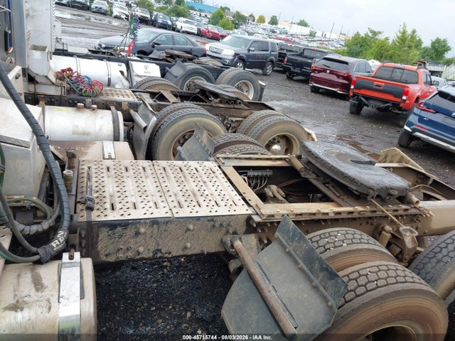45715744 :رقم المزاد ، 1M1AX07Y2DM015240 vin ، 2013 Mack 700 Gu700 مزاد بيع