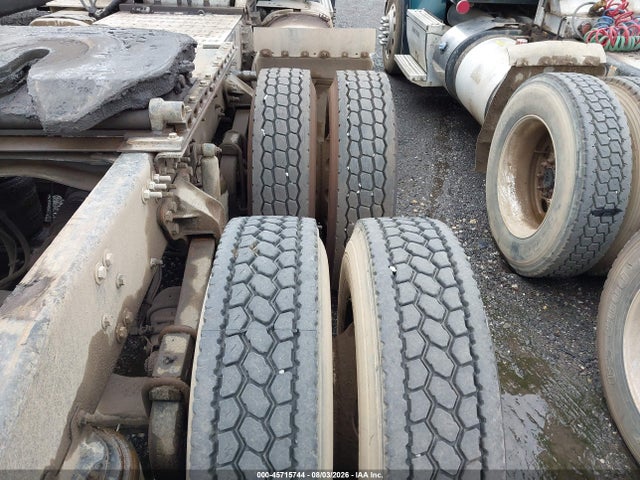 45715744 :رقم المزاد ، 1M1AX07Y2DM015240 vin ، 2013 Mack 700 Gu700 مزاد بيع