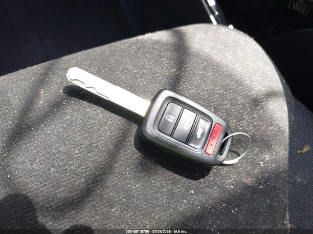 45715796 :رقم المزاد ، 2HKRM4H39FH699318 vin ، 2015 Honda Cr-v Lx مزاد بيع