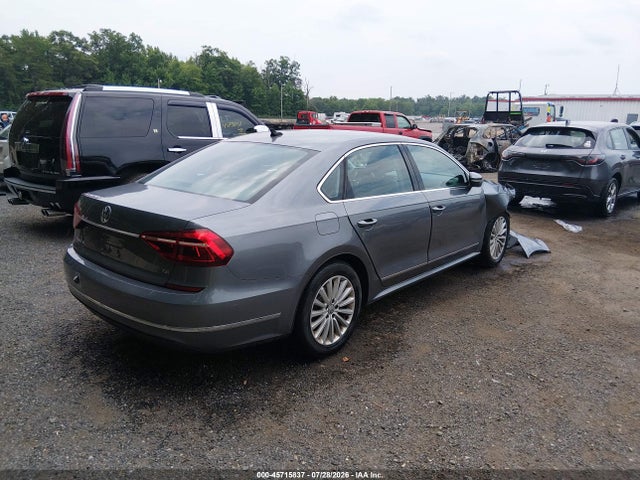 2017 Volkswagen Passat 1.8t Se მანქანა იყიდება აუქციონზე, vin: 1VWBT7A37HC061354, აუქციონის ნომერი: 45715837