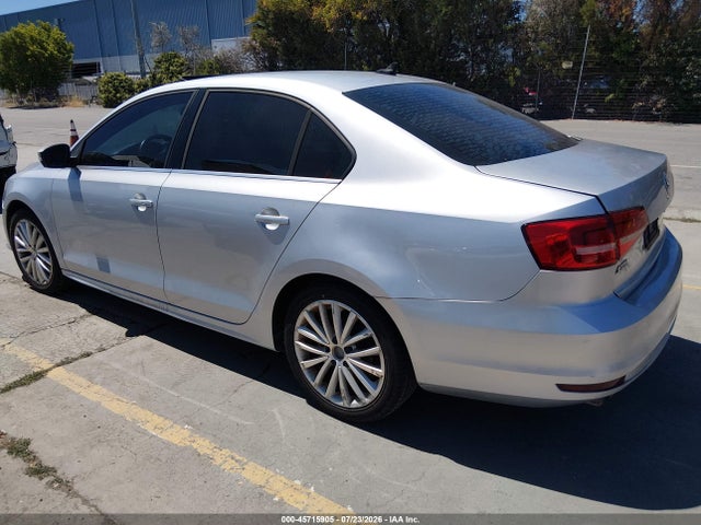 3VWD17AJ6FM305133 Volkswagen Jetta 1.8t Se