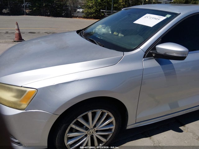 3VWD17AJ6FM305133 Volkswagen Jetta 1.8t Se