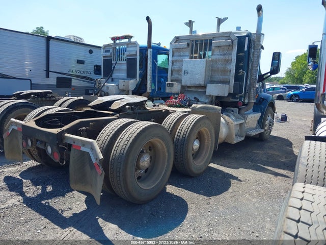 1XPBDP9X8FD284628 Peterbilt 579