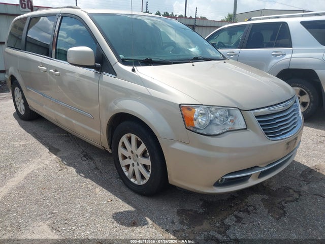 45715956 :رقم المزاد ، 2C4RC1BG5FR551778 vin ، 2015 Chrysler Town & Country Touring مزاد بيع