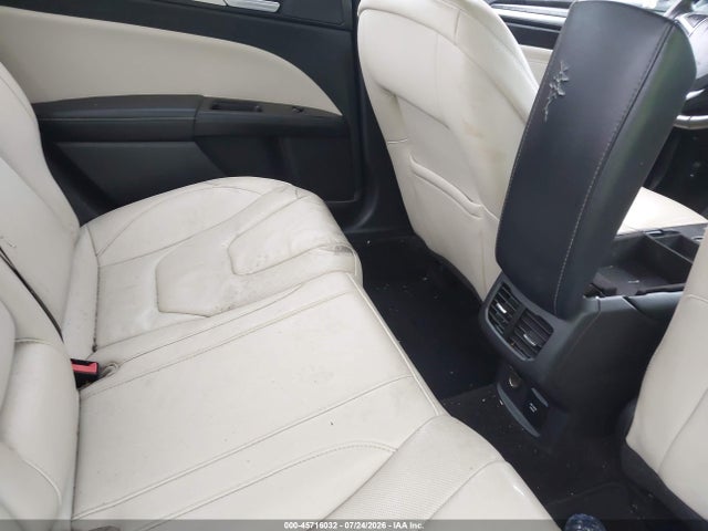 Продажа на аукционе авто 2017 Ford Fusion Hybrid Titanium, vin: 3FA6P0RU4HR222747, номер лота: 45716032
