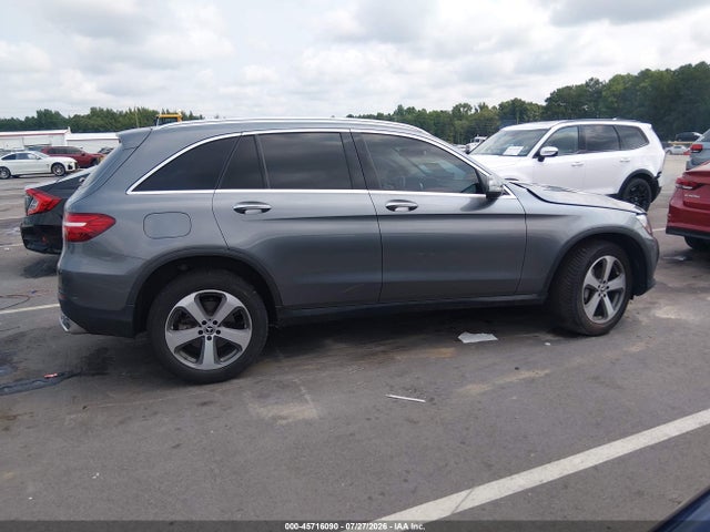 45716090 :رقم المزاد ، WDC0G4KB7HV005514 vin ، 2017 Mercedes-benz Glc 300 4matic مزاد بيع