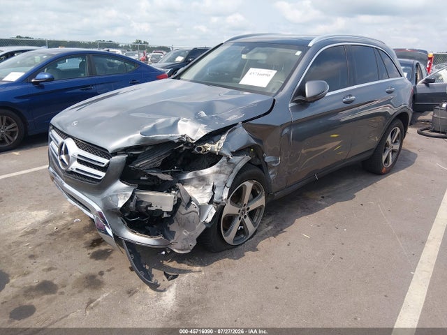 45716090 :رقم المزاد ، WDC0G4KB7HV005514 vin ، 2017 Mercedes-benz Glc 300 4matic مزاد بيع