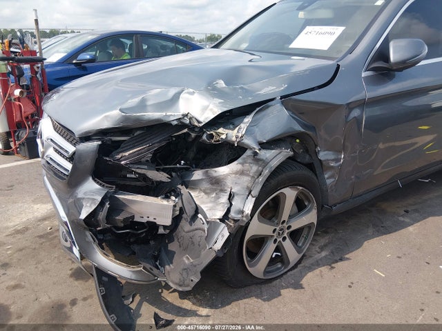 45716090 :رقم المزاد ، WDC0G4KB7HV005514 vin ، 2017 Mercedes-benz Glc 300 4matic مزاد بيع