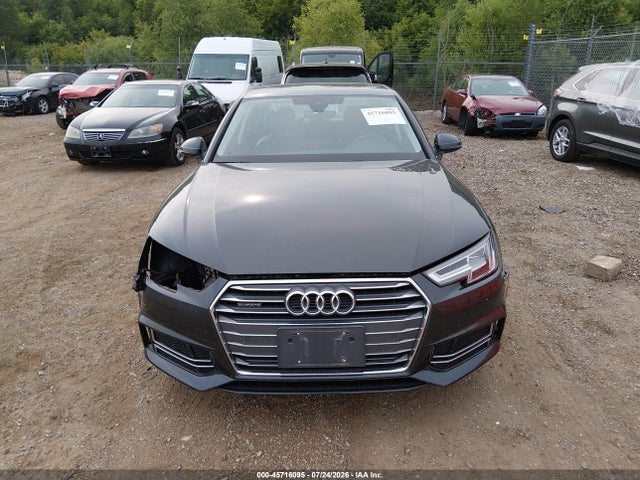 Продаж на аукціоні авто 2017 Audi A4 Premium Plus, vin: WAUENAF40HN002284, номер лоту: 45716095