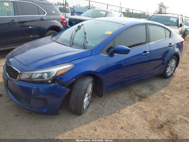 45716157 :رقم المزاد ، 3KPFL4A72HE112032 vin ، 2017 Kia Forte S مزاد بيع
