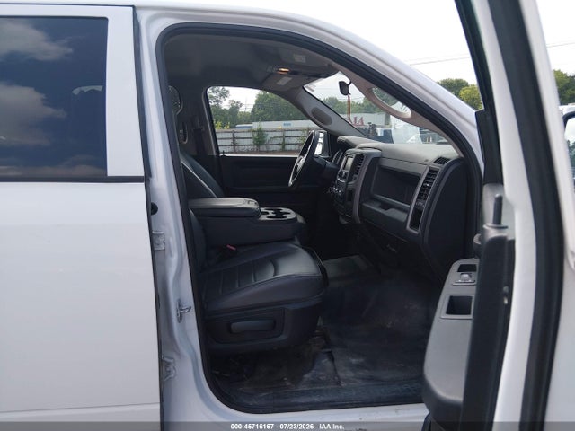 2018 Ram 1500 Tradesman  4x4 5'7 Box მანქანა იყიდება აუქციონზე, vin: 1C6RR7KG4JS315848, აუქციონის ნომერი: 45716167