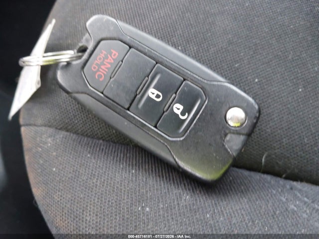 Продаж на аукціоні авто 2015 Jeep Renegade Sport, vin: ZACCJBAT2FPC40877, номер лоту: 45716181