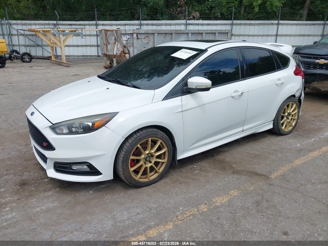 Продажа на аукционе авто 2016 Ford Focus St, vin: 1FADP3L92GL278034, номер лота: 45716202