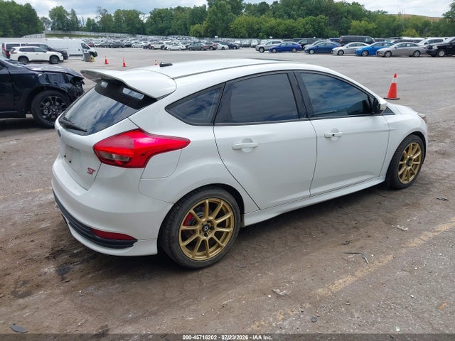 Продажа на аукционе авто 2016 Ford Focus St, vin: 1FADP3L92GL278034, номер лота: 45716202