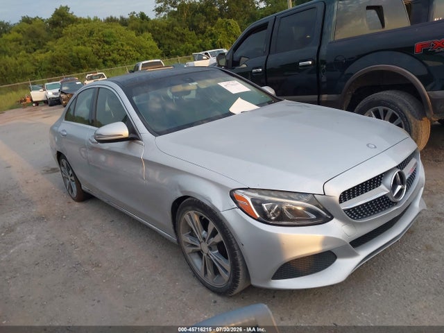 45716215 :رقم المزاد ، 55SWF4JB4GU178004 vin ، 2016 Mercedes-benz C 300 مزاد بيع