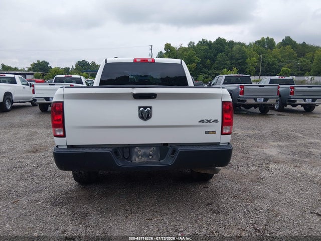 2018 Ram 1500 Tradesman  4x4 5'7 Box მანქანა იყიდება აუქციონზე, vin: 1C6RR7KGXJS319001, აუქციონის ნომერი: 45716226