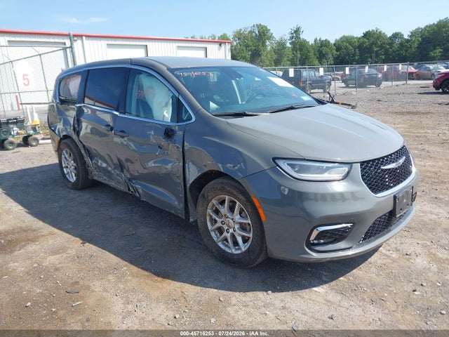 2023 Chrysler Pacifica Touring L მანქანა იყიდება აუქციონზე, vin: 2C4RC1BG9PR605987, აუქციონის ნომერი: 45716253