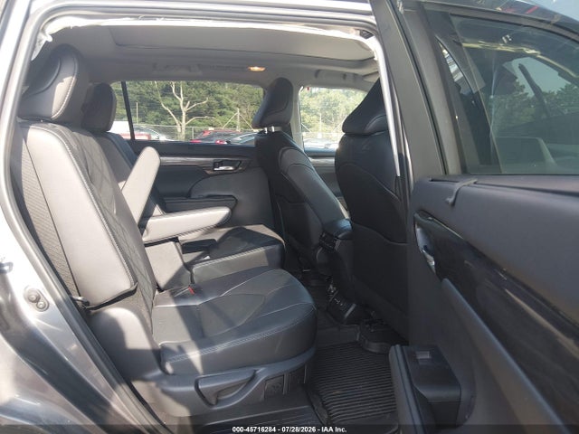 5TDKDRAH3RS536201 Toyota Highlander Platinum