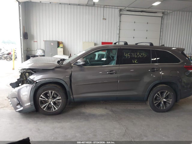 Продаж на аукціоні авто 2019 Toyota Highlander Le Plus, vin: 5TDBZRFH9KS961485, номер лоту: 45716325