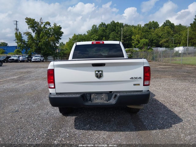 2018 Ram 1500 Tradesman  4x4 5'7 Box მანქანა იყიდება აუქციონზე, vin: 1C6RR7KG2JS319008, აუქციონის ნომერი: 45716334