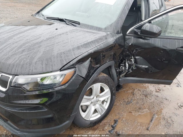 45716368 :رقم المزاد ، 3C4NJCBB6NT139093 vin ، 2022 Jeep Compass Latitude Fwd مزاد بيع