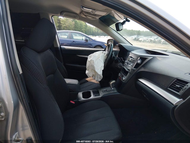 Продажа на аукционе авто 2011 Subaru Outback 2.5i Premium, vin: 4S4BRBCC6B3388722, номер лота: 45716383