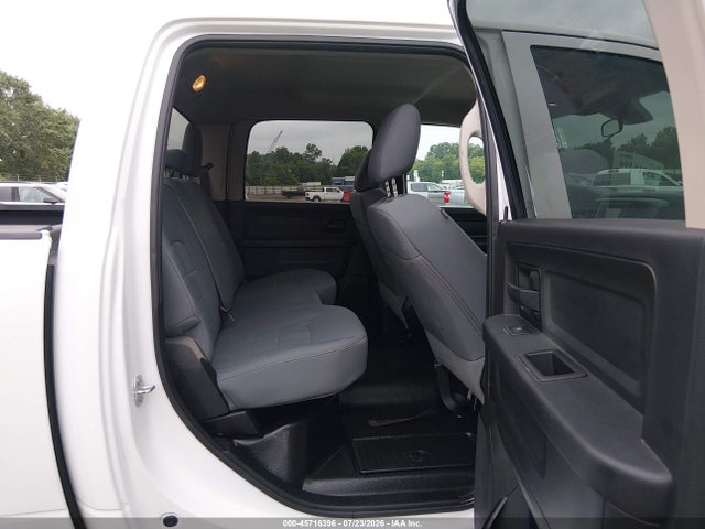 2020 Ram 1500 Classic Tradesman  4x4 5'7 Box მანქანა იყიდება აუქციონზე, vin: 3C6RR7KG4LG270131, აუქციონის ნომერი: 45716396