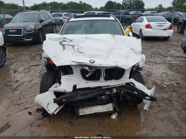 Aukcja sprzedaży 2015 Bmw X1 Xdrive28i, vin: WBAVL1C53FVY31852, numer aukcji: 45716434