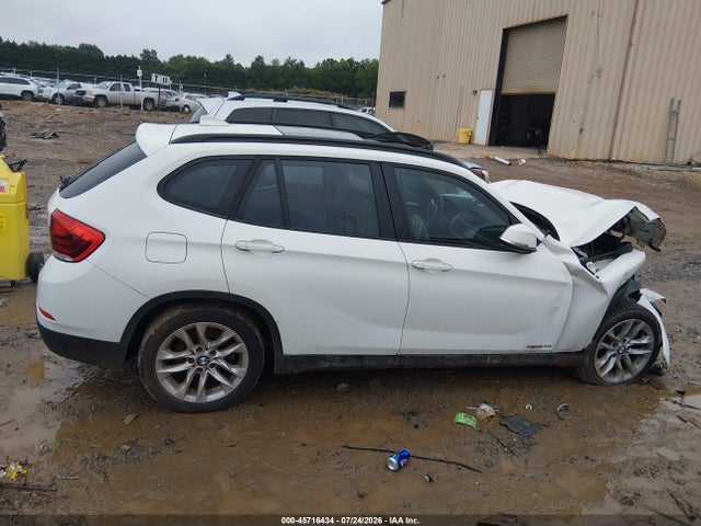 Aukcja sprzedaży 2015 Bmw X1 Xdrive28i, vin: WBAVL1C53FVY31852, numer aukcji: 45716434