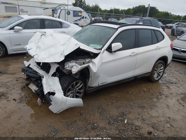 Aukcja sprzedaży 2015 Bmw X1 Xdrive28i, vin: WBAVL1C53FVY31852, numer aukcji: 45716434