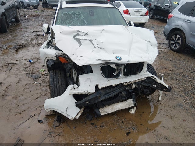 Aukcja sprzedaży 2015 Bmw X1 Xdrive28i, vin: WBAVL1C53FVY31852, numer aukcji: 45716434