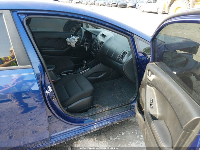 45716444 :رقم المزاد ، 3KPFK4A77HE087759 vin ، 2017 Kia Forte Lx مزاد بيع