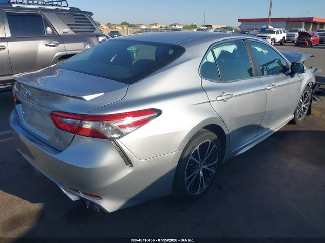 Toyota CAMRY SE 2018 4T1B11HK4JU653065 Image 4