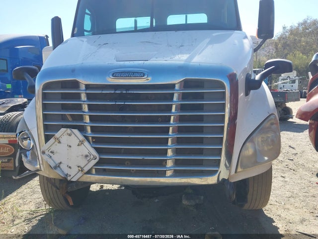 Auction sale of the 2012 Freightliner Cascadia 113, vin: 1FUBGADV6CLBJ3191, lot number: 45716487