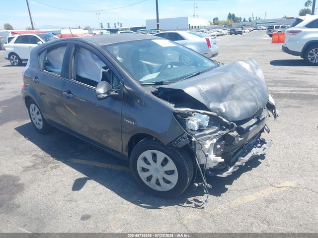 45716526 :رقم المزاد ، JTDKDTB33C1516924 vin ، 2012 Toyota Prius C Two مزاد بيع