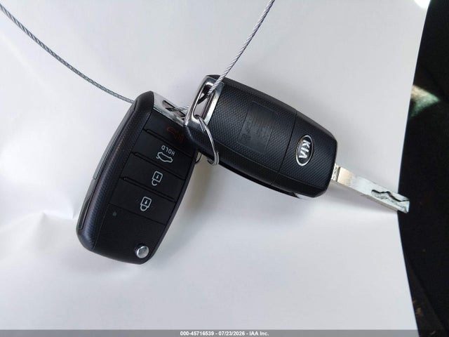 KIA Optima Lx 2017 5XXGT4L39HG126483 Image 11