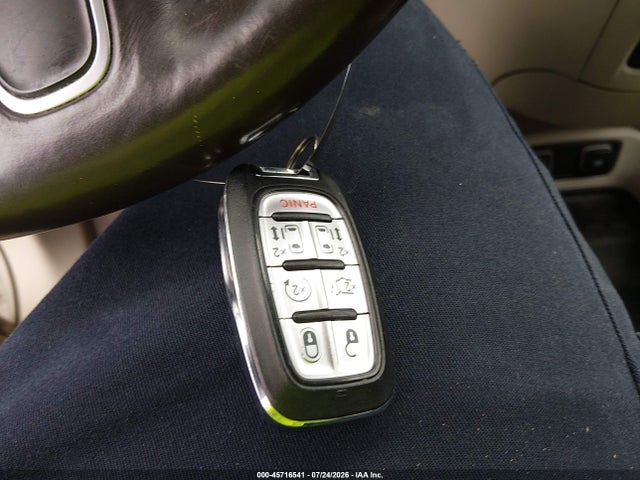 45716541 :رقم المزاد ، 2C4RC1EG8HR635530 vin ، 2017 Chrysler Pacifica Touring-l Plus مزاد بيع