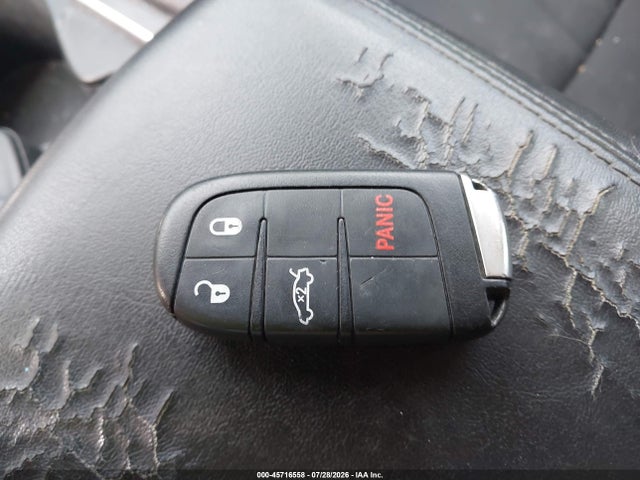 1C3CCCAB8FN623856 Chrysler 200 Limited
